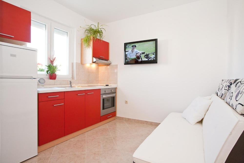 Apartments Melita Krk Town Luaran gambar